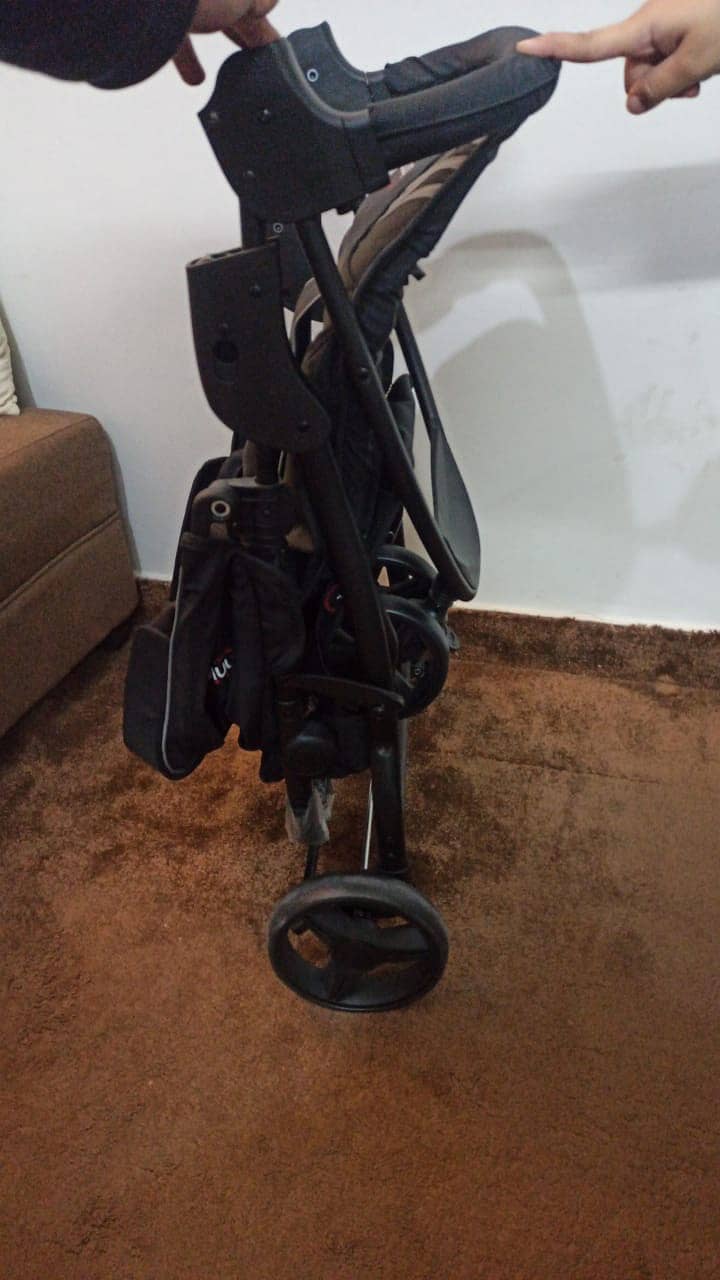 Tinnies Baby Stroller (Brand New) 3