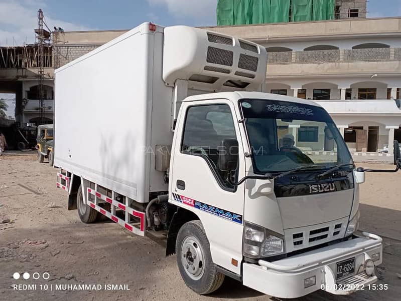 Isuzu NKR 14 FIT With AC container 0