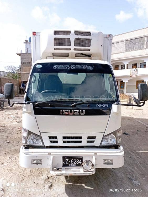 Isuzu NKR 14 FIT With AC container 5