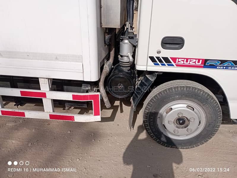 Isuzu NKR 14 FIT With AC container 7