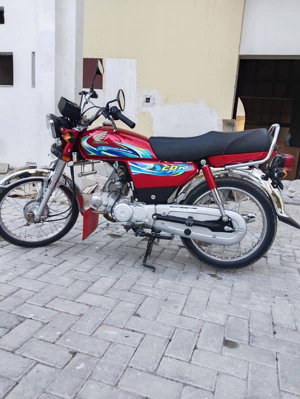 good condition no work one hand use new bike urgent sall 3