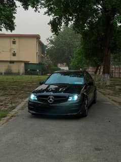 Mercedes C63 AMG