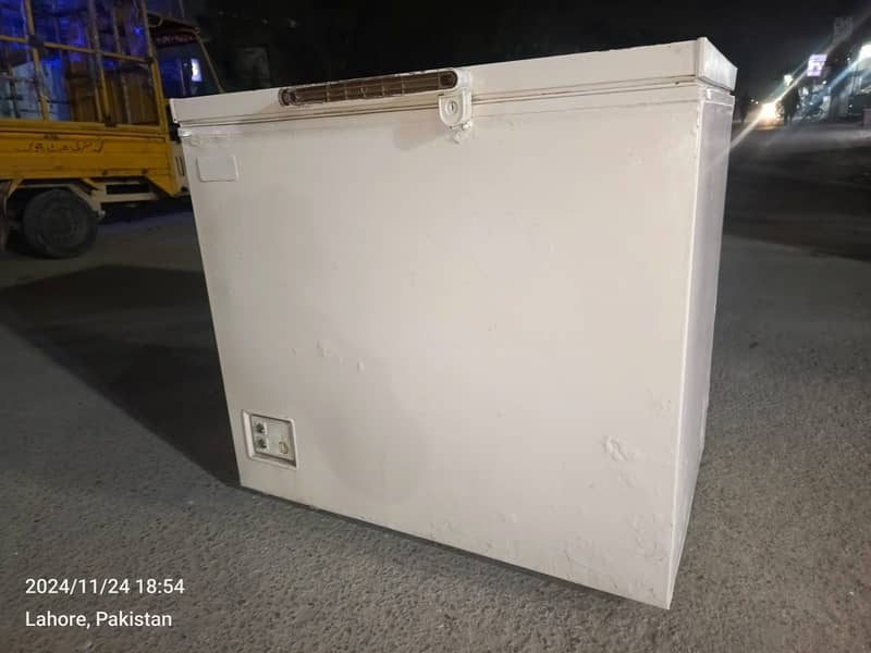 Dawlance d freezer Singel door (0306=4462/443) uffset 4