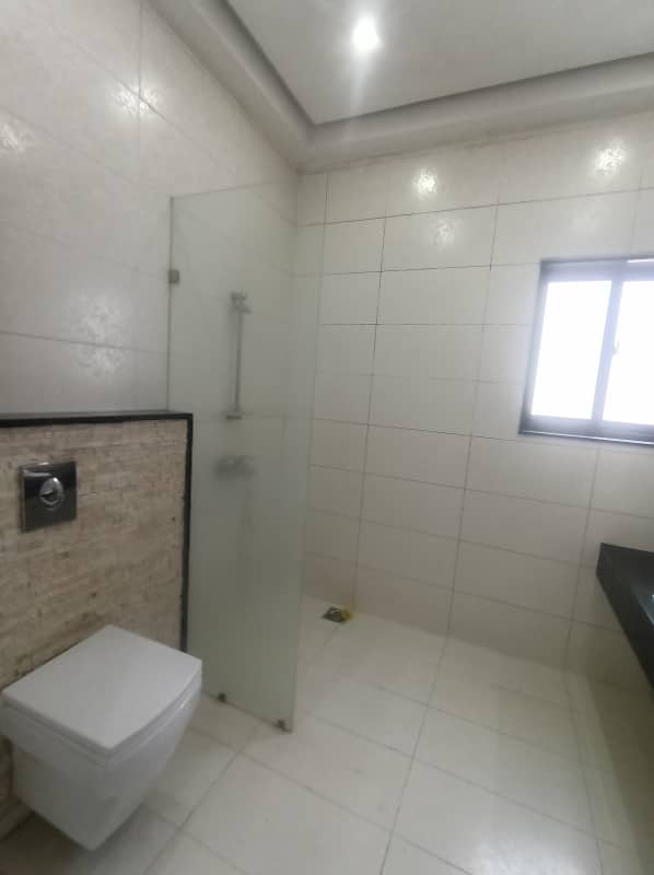 1 Kanal House Use Available For Sale 35