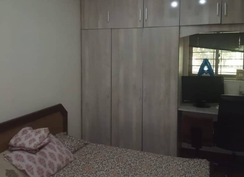 1 Kanal House Use Available For Sale 9