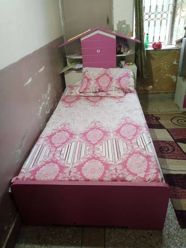 kids bed for sale. neat and clean. 2