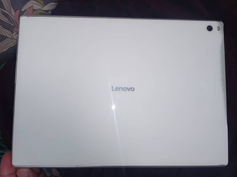 Lenovo Tablet (701LV) Full Size screen 1