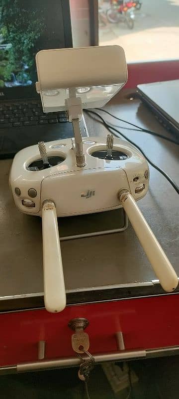 dji phantom 4 13