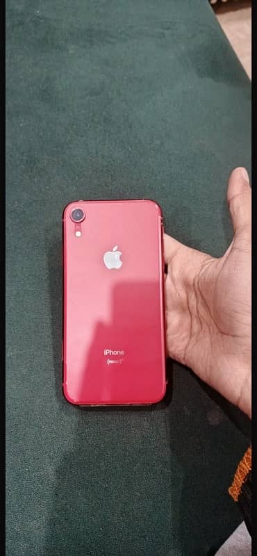 iphone xR Red 3