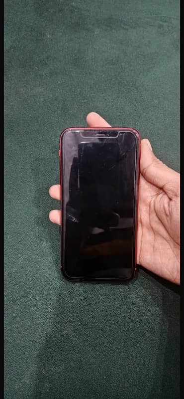 iphone xR Red 4