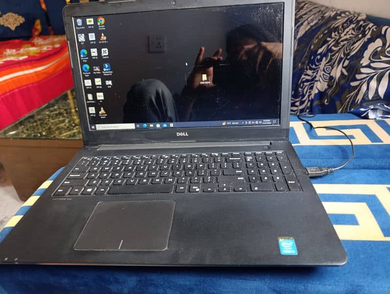 Dell latitude 3550 Core i5 0