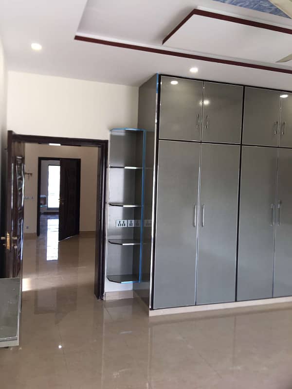 10 Marla Upper Portion Available For Rent In Talha Block Bahria Town Lahore 15