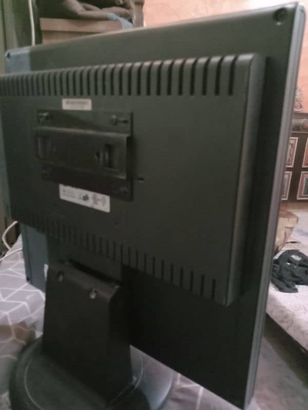 AOA computer led for sale urgent 3