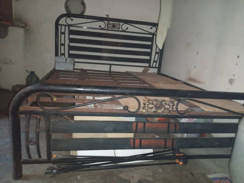 DOUBLE BED_IRON WITHOUT MATTRESS__ 03341285870---- 2