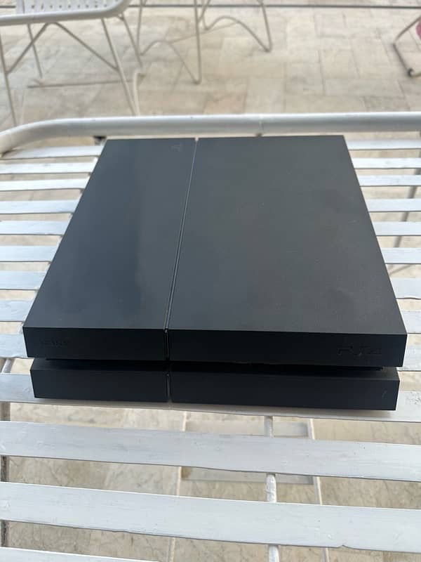 PS4 - 500 GB 2