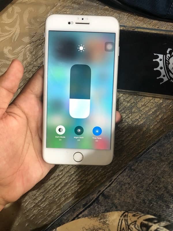 I phone 8 plus 64 gb non pta 2