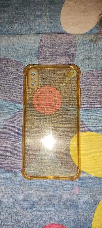 IPHONE X 2 JELLY COVER full new hi hen 1 month use kare Hain 2