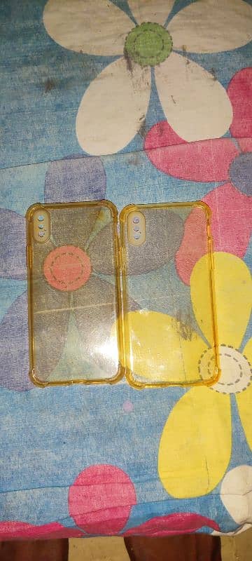 IPHONE X 2 JELLY COVER full new hi hen 1 month use kare Hain 5