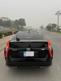 Toyota Prius 2016