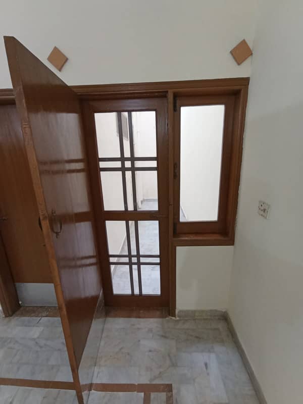 Well Mentain 3 Bed D/D For Silent Commercial Purpose Available For Rent Prime Location Gulshan-e-Jamaal Block-E 2