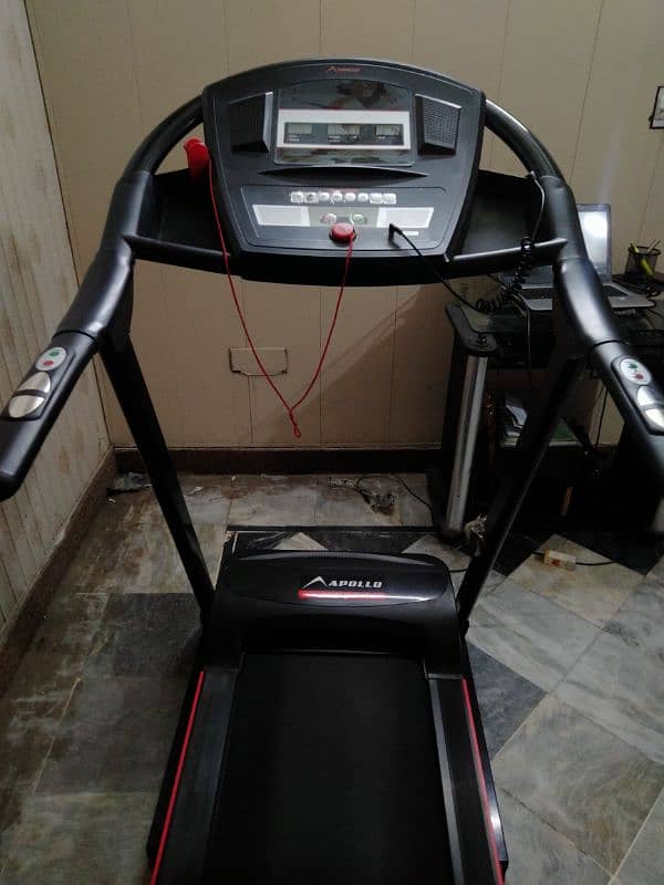 Treadmill machine by Apollo 3