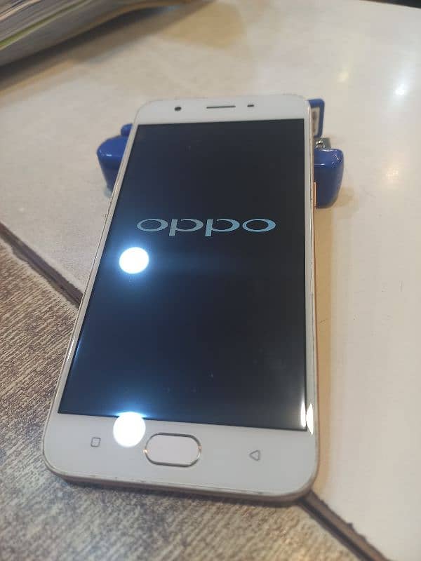 OPPO A57 64GB 1