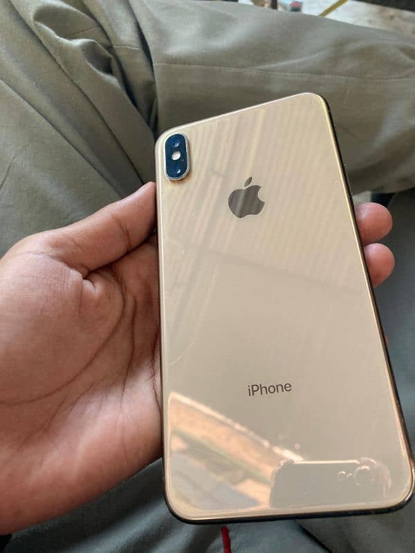 IPHONE XS MAX 4