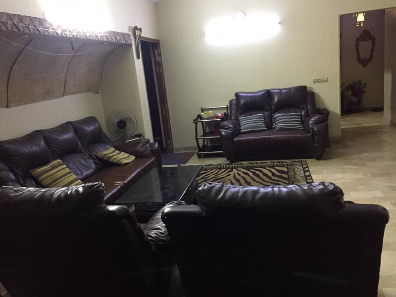 1800 Sqft 3 BED APARTMENT available for sale in Bahadurabad, Karachi 5