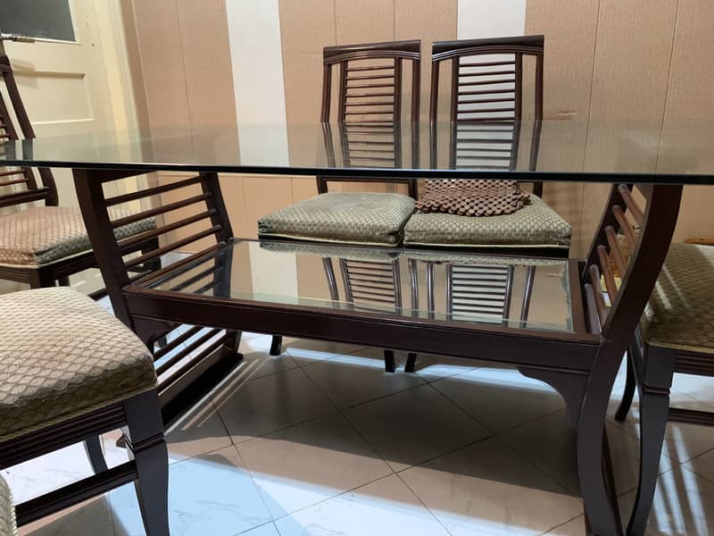 6-Seater dining table for sale 3