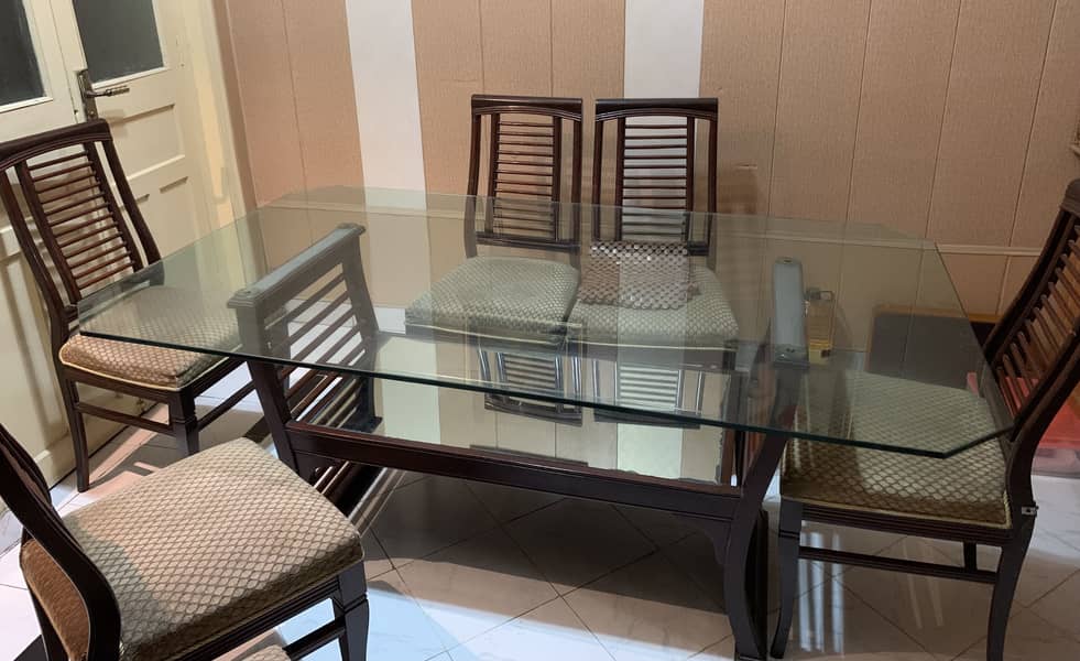 6-Seater dining table for sale 6