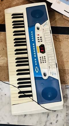 piano ( urgent sale)