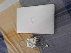 macbook pro  (A1502) 2015