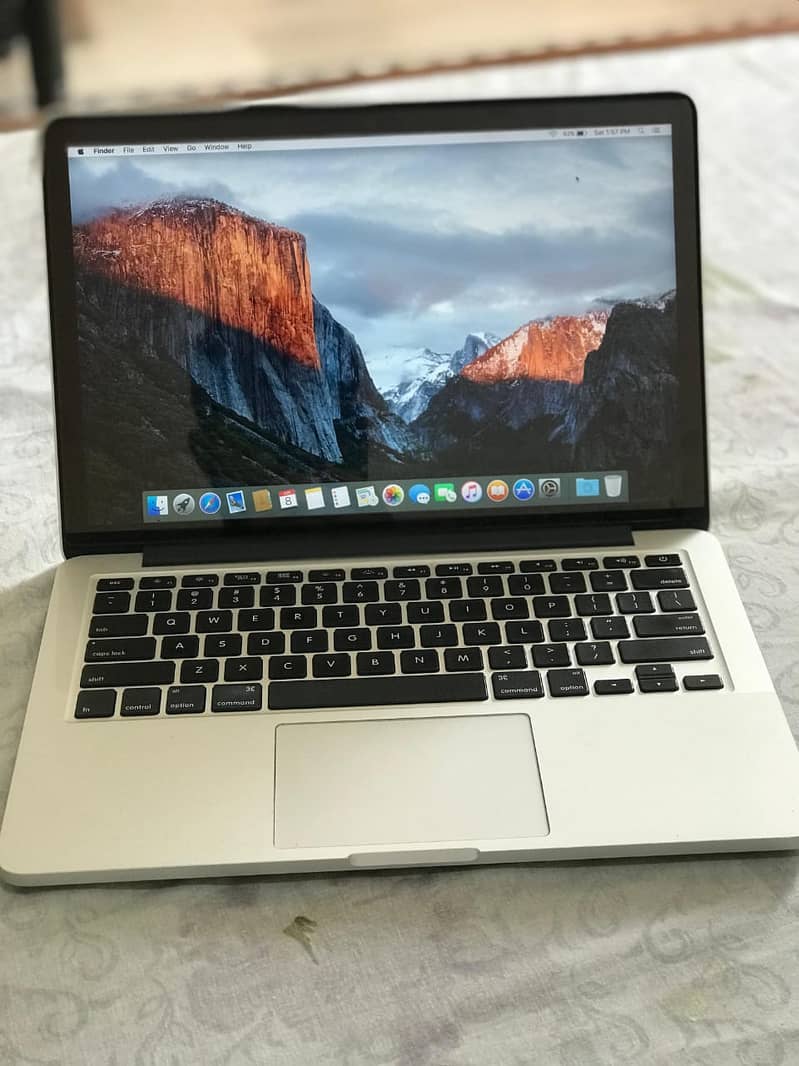 macbook pro  (A1502) 2015 2