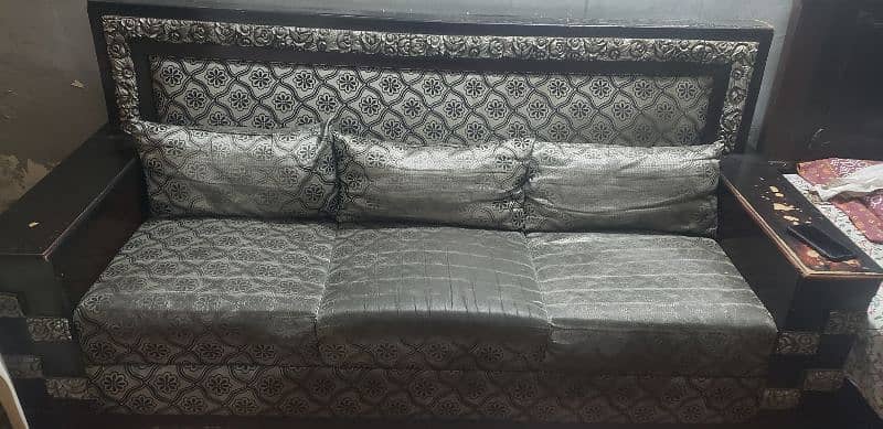 3 seater sofa with table for sale urgently 4