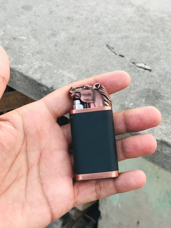 Dual flame Dianosour lighter 0