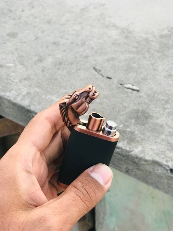 Dual flame Dianosour lighter 4