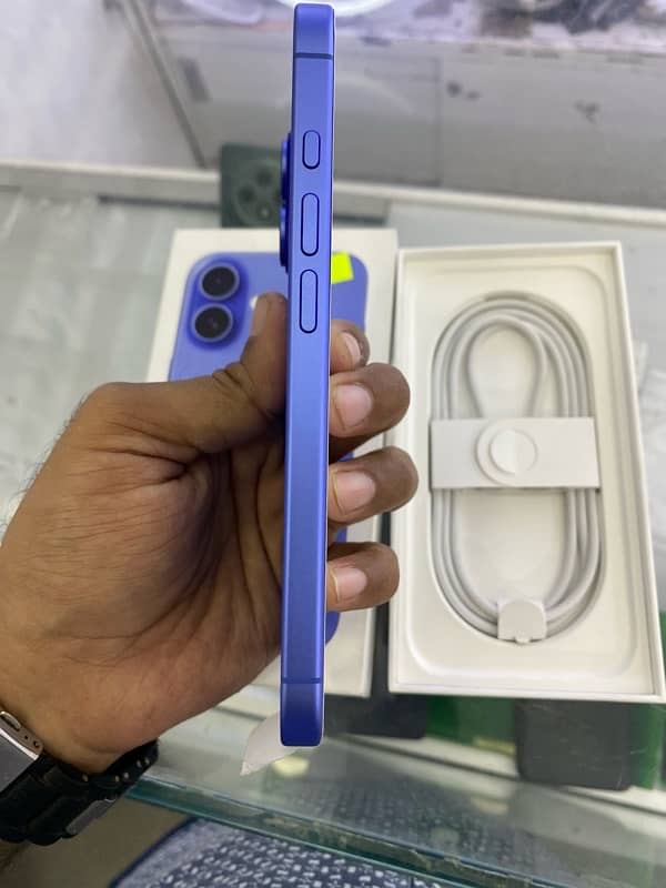 iphone 16 128gb jv ultramarine 1