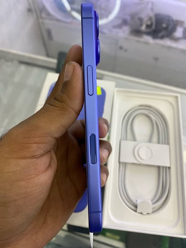 iphone 16 128gb jv ultramarine 4