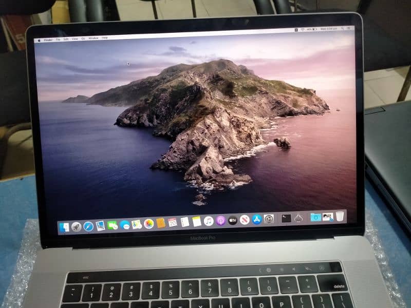 Apple MacBook Pro 2019 15"  Intel core i9 32/512 3