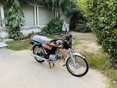 Honda CD 70 2022Model original bike condition best for 2023and 2024