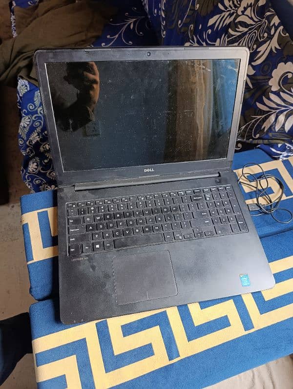 Dell latitude 3550 Core i5 3