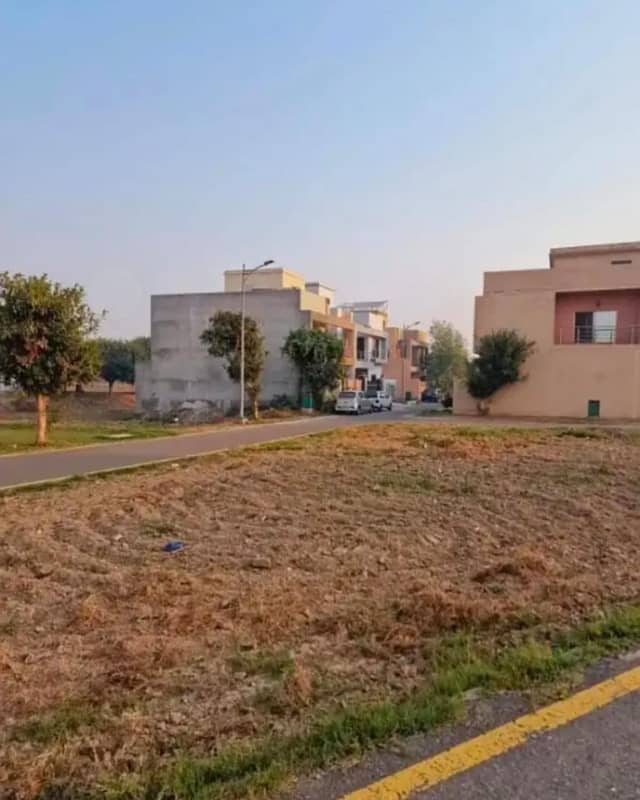 20 Marla Plot Available At Hot Location Near To park Mosque & Commercial At Reasonable Price In New Lahore City phase 4 1