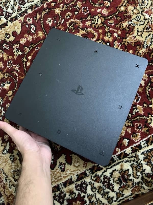 Ps4 slim 4