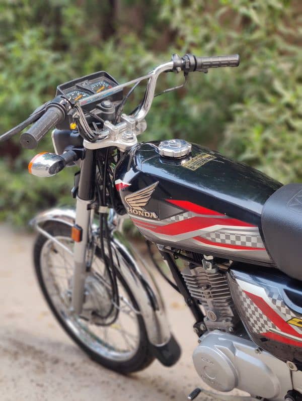 Honda CG 125 2024 1