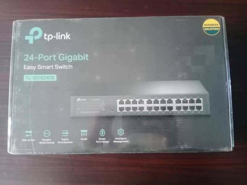 TP-Link 24-Port Gigabit Easy Smart Switch TL-SG1024DE 1