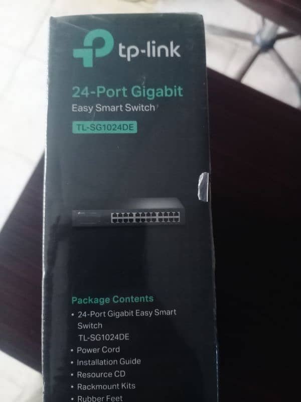 TP-Link 24-Port Gigabit Easy Smart Switch TL-SG1024DE 3