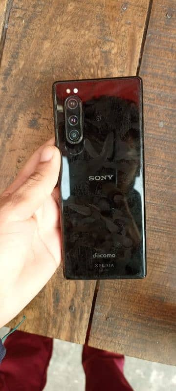 Sony Xperia 5 0