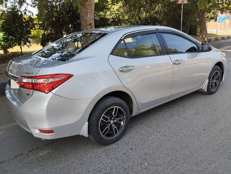 Toyota Corolla GLI 2013 3