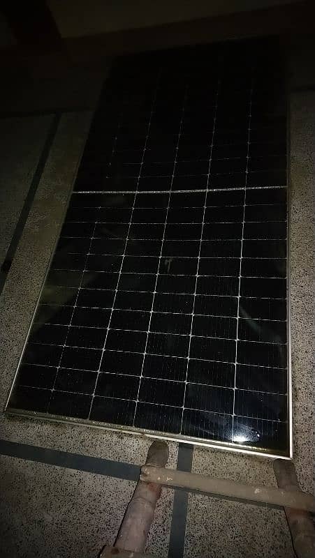 solor plate 550 watt glass brack working ok 1