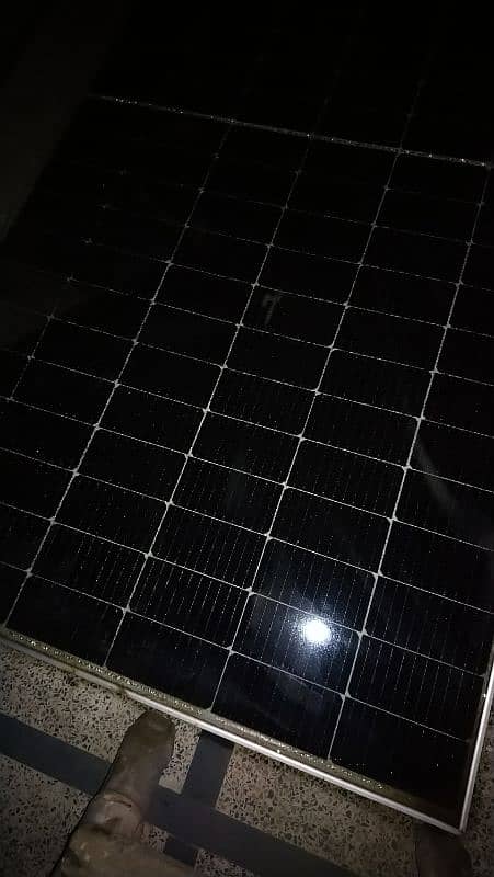 solor plate 550 watt glass brack working ok 2